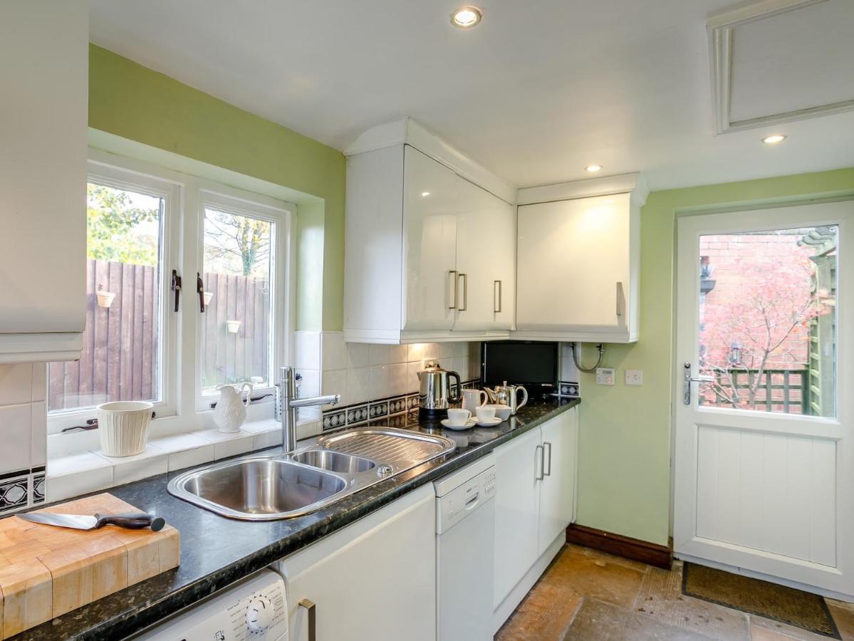 Villa 1 Bed In Fenny Bentley 80376 Esterno foto